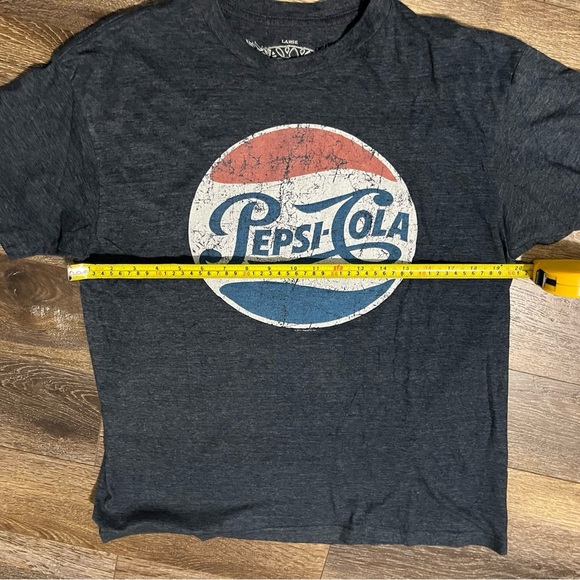 COPY - Men’s Large Pepsi Cola T-Shirt - Picture 4 of 6